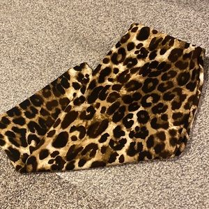 🪩🪩 pre loved Betsey Johnson skirt